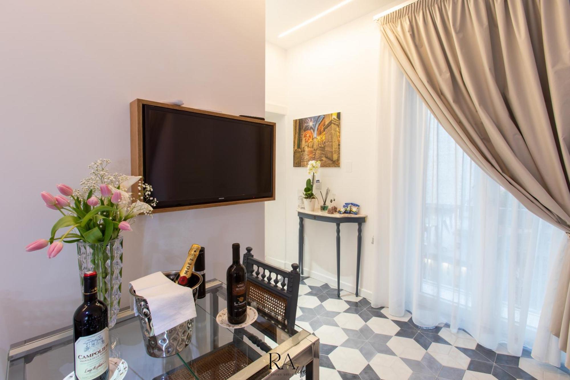 Rea Life Luxury Suite Cava deʼ Tirreni Zewnętrze zdjęcie